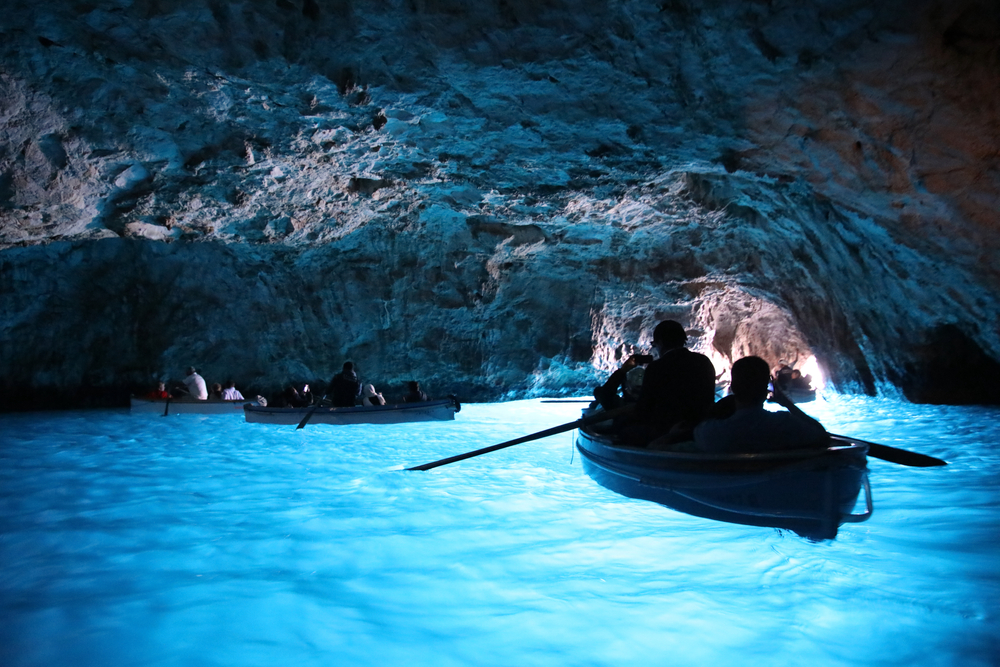 The Secret Behind the Blue Grotto in Capri | IAMME IA! Gray Line