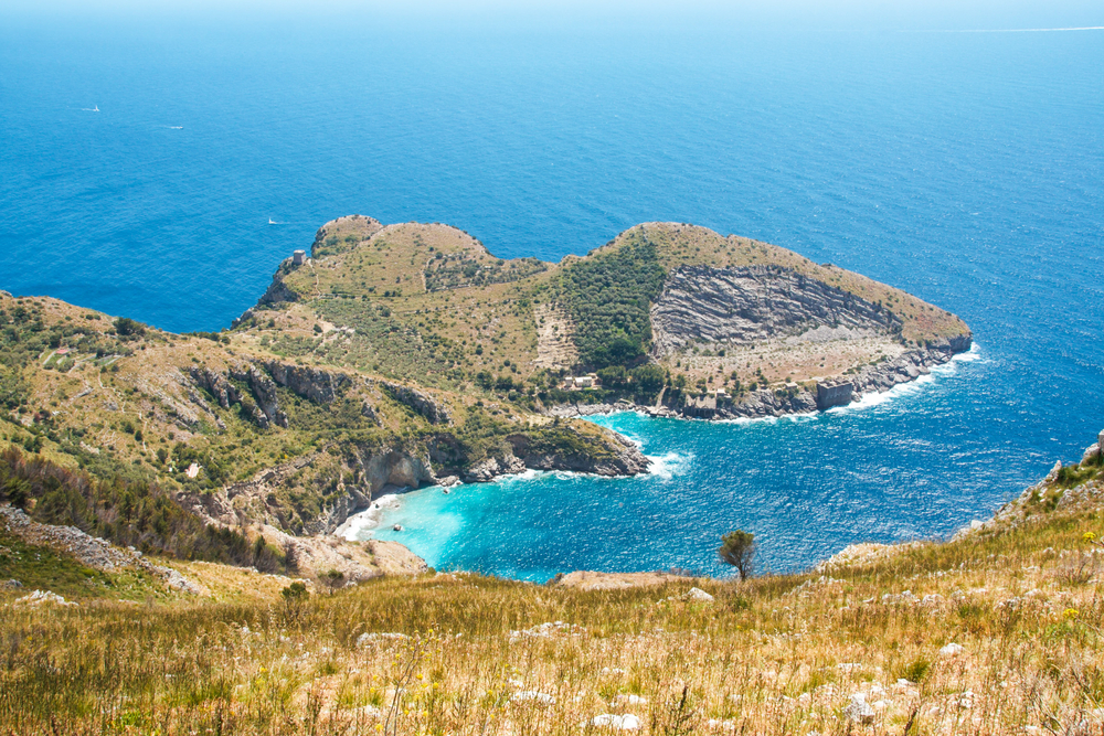 Discovering Italy’s hidden hiking gems with FAI: exploring Baia di Ieranto
