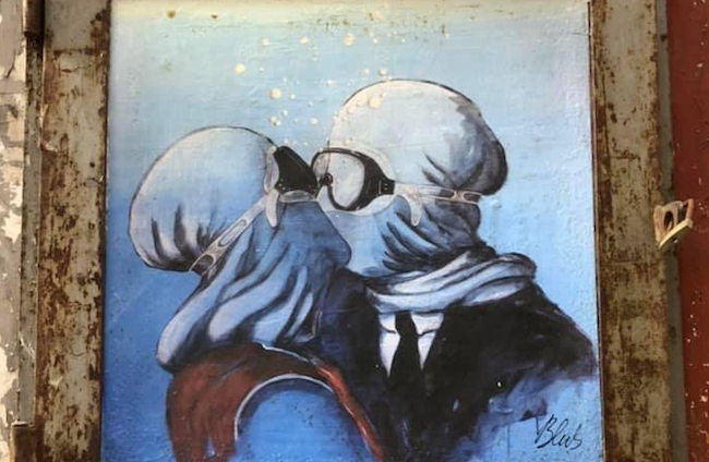 blub street art