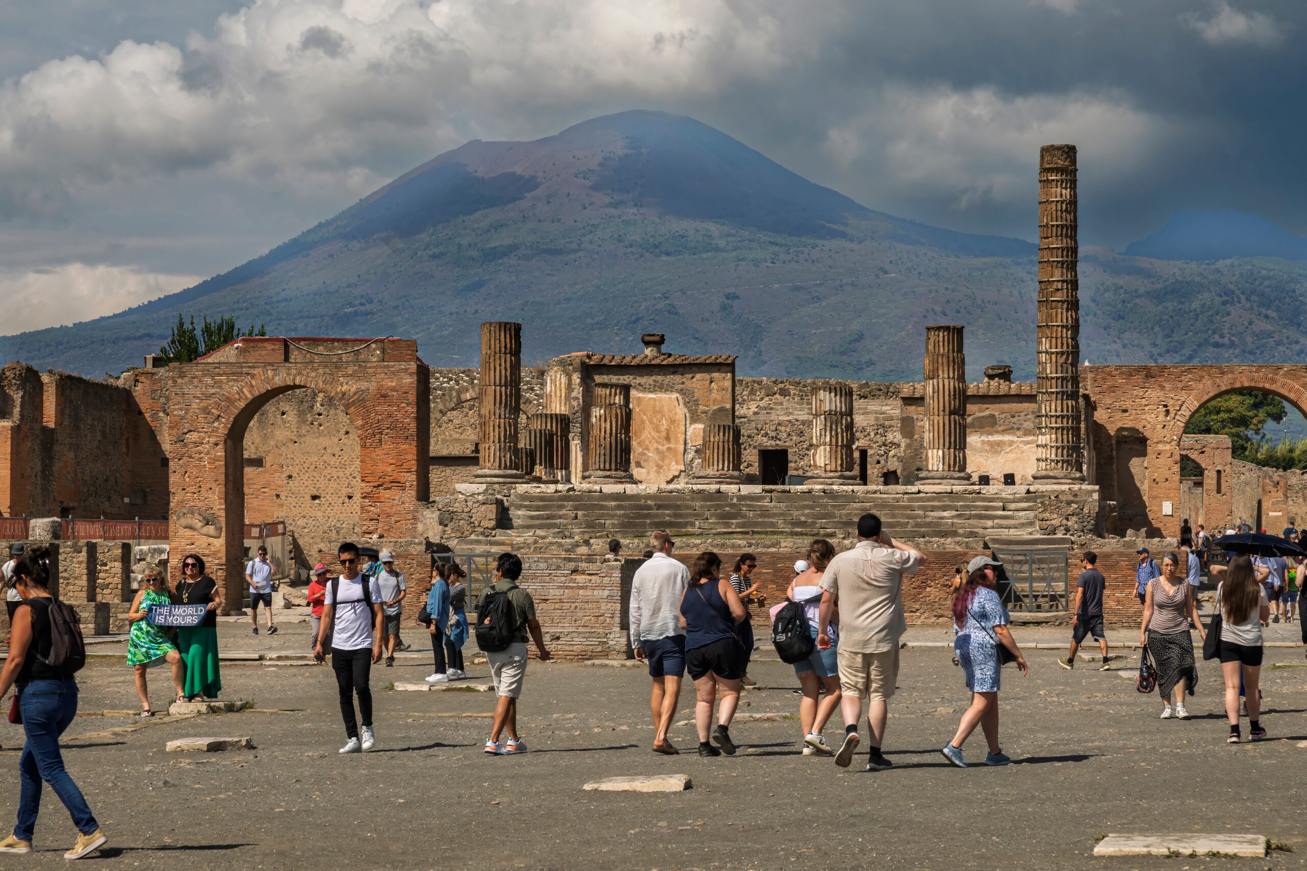 Herculaneum vs Pompeii: Which Roman Ruins Are Worth Your Time?